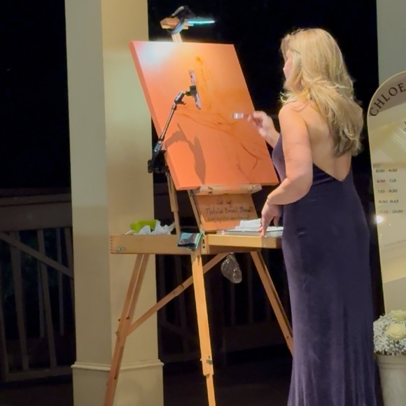 Meet your Posher, Natalie - Picture 2 of 6